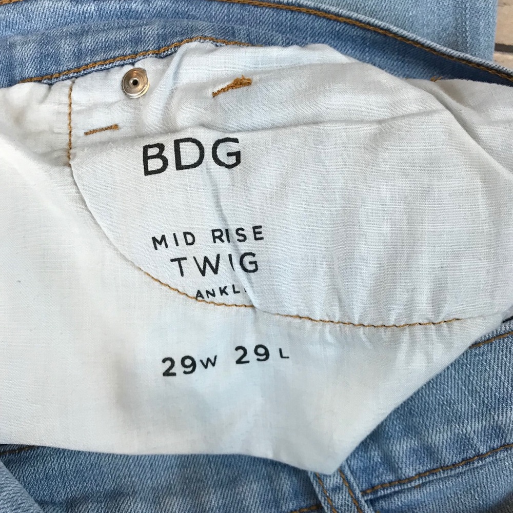 URBAN OUTFITTERS BDG TWIG MID-RISE ANKLE SKINNY - Picture 5 of 6